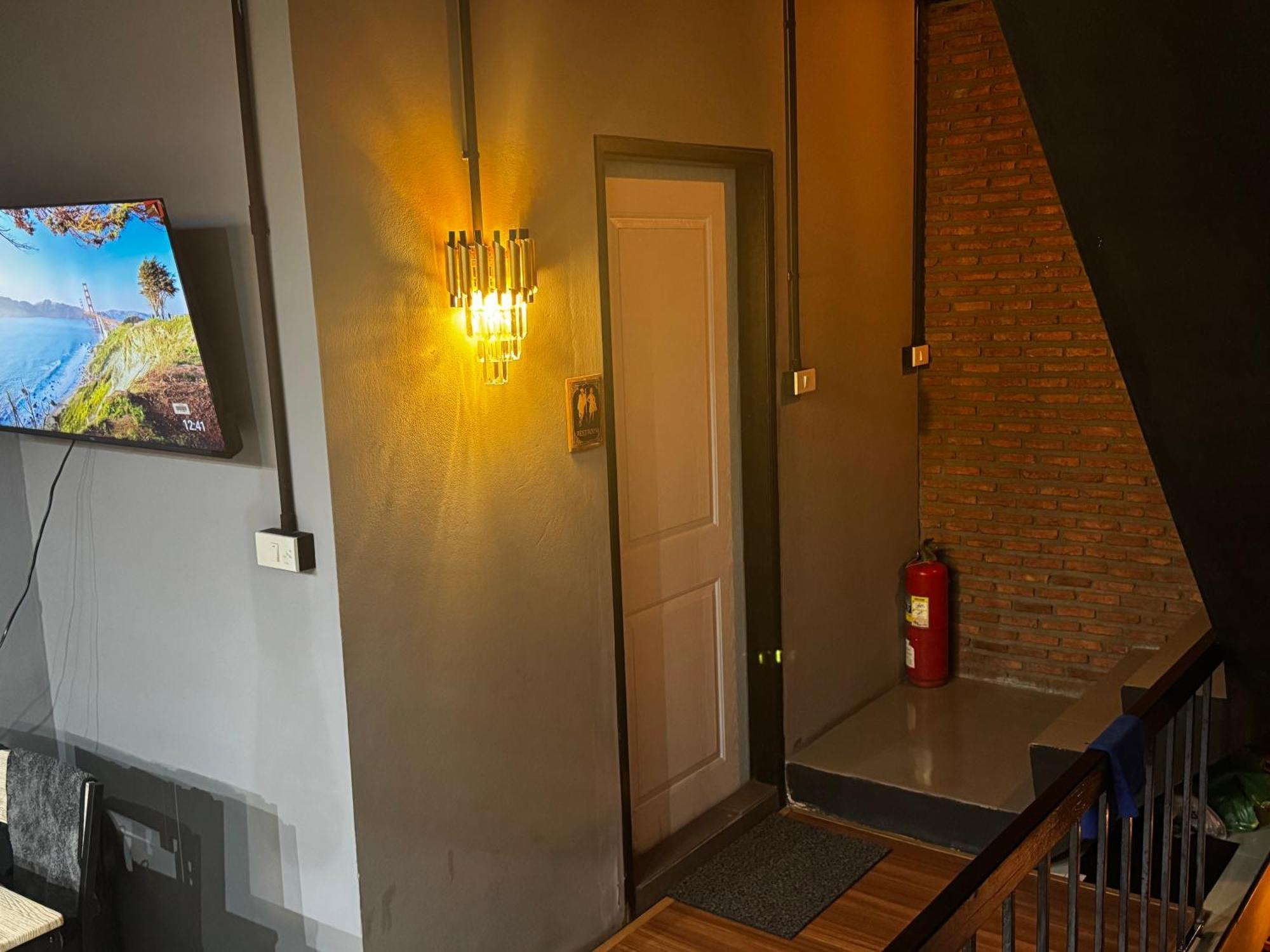 Stay At Pan Hostel バンコク都 エクステリア 写真