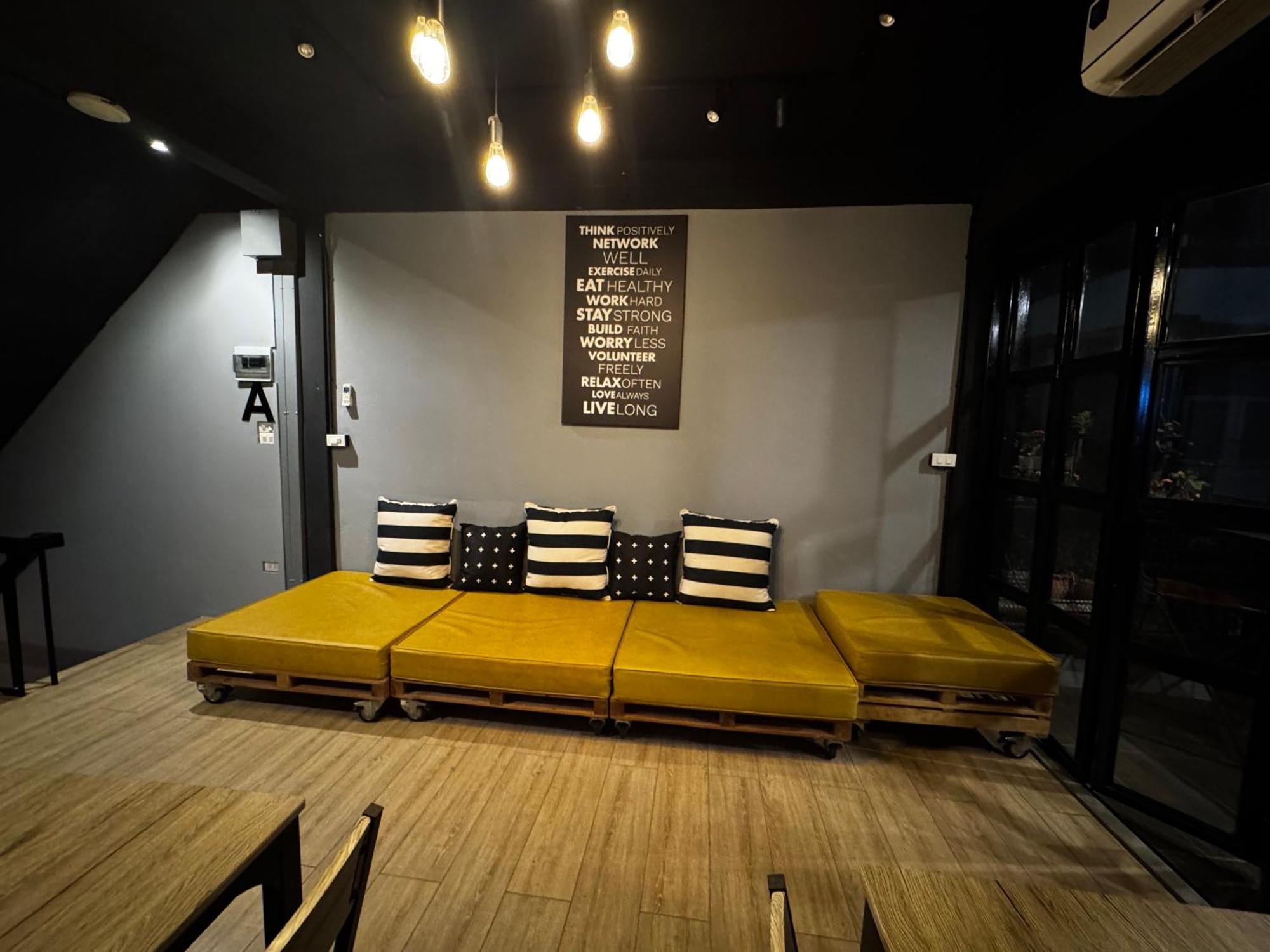 Stay At Pan Hostel バンコク都 エクステリア 写真